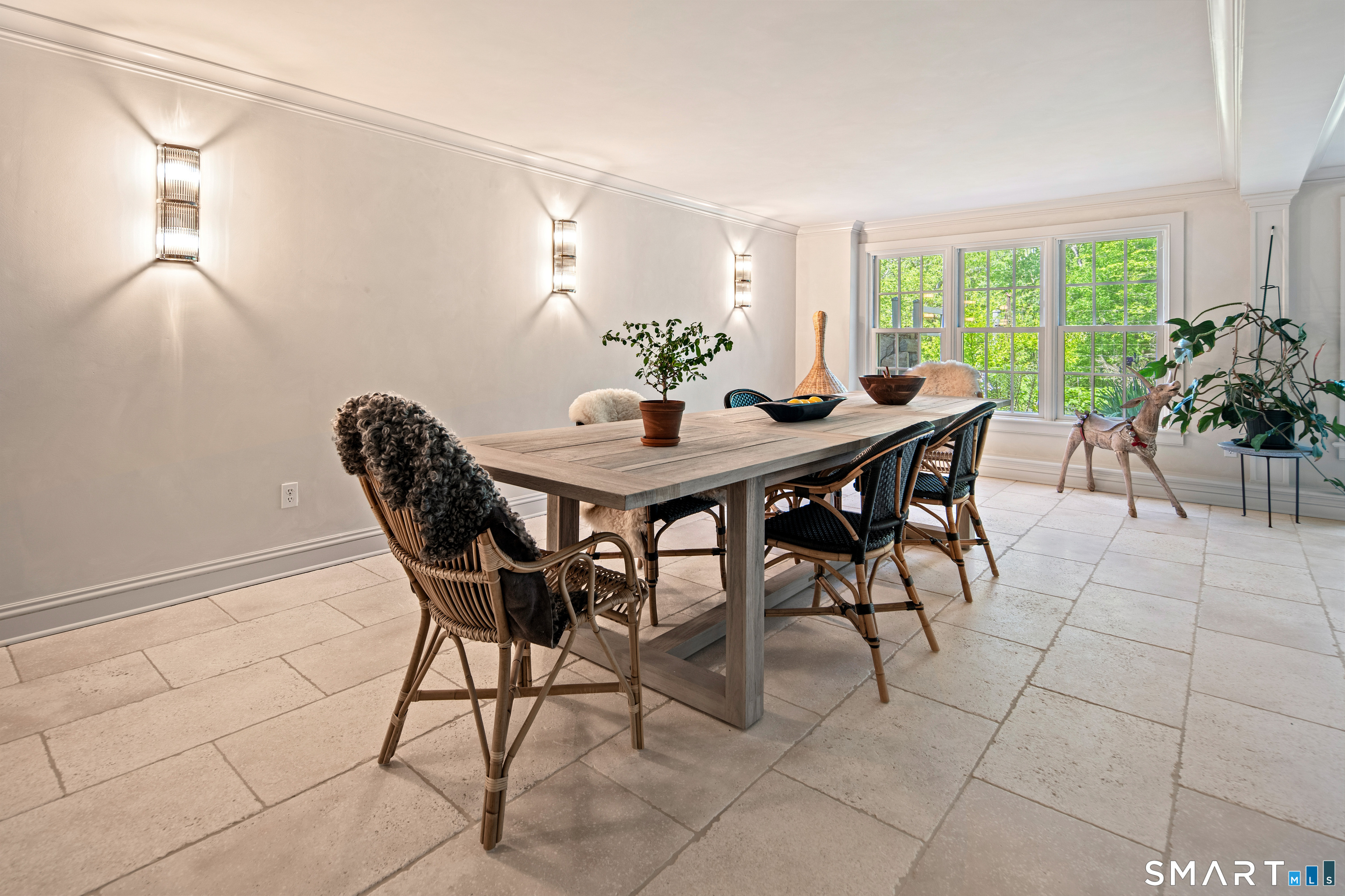 25 Father Peters Lane New Canaan CT 06840