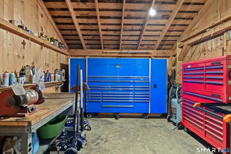 25 Father Peters Lane New Canaan CT 06840