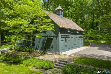 25 Father Peters Lane New Canaan CT 06840