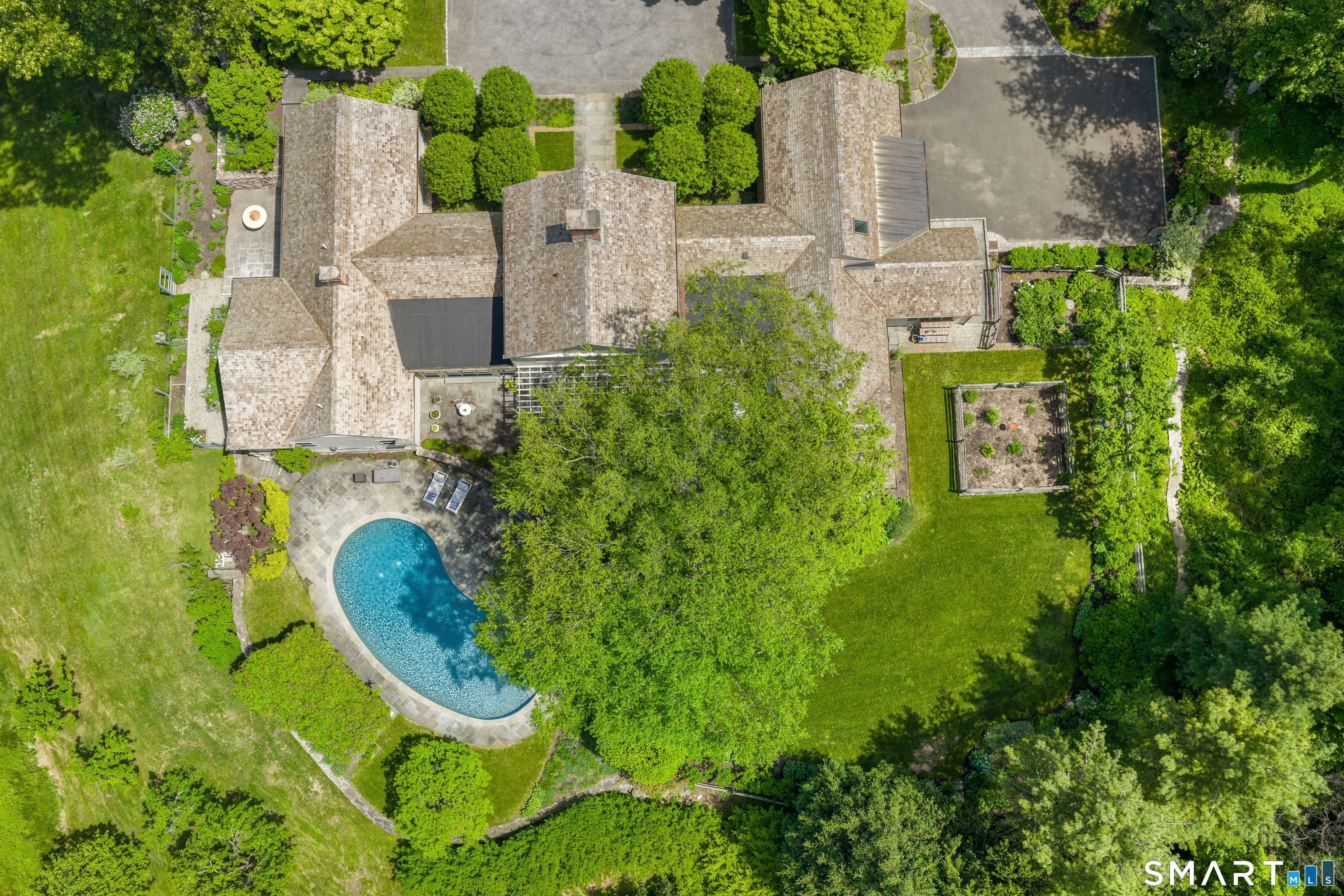 25 Father Peters Lane New Canaan CT 06840