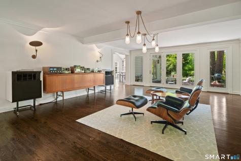 25 Father Peters Lane New Canaan CT 06840
