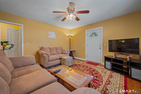 25 Oxford Drive East Hartford CT 06118