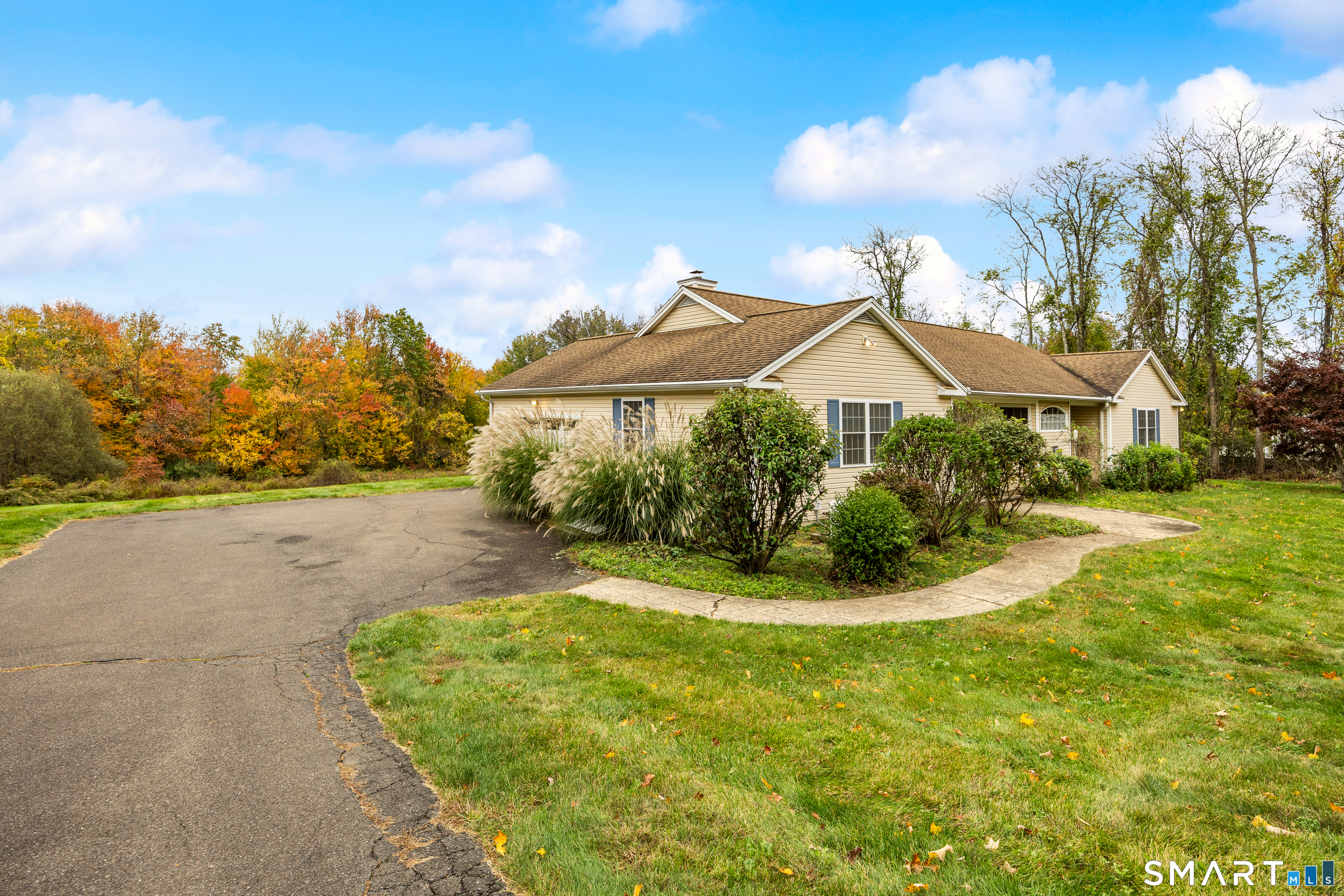 114 Luke Hill Road Bethany CT 06524