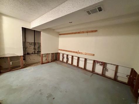 21 7TH Street Newington CT 06111