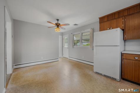 10 Lark Street Waterford CT 06385