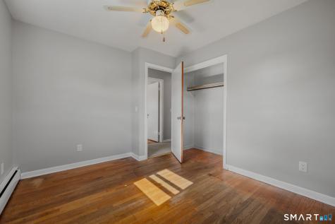 10 Lark Street Waterford CT 06385