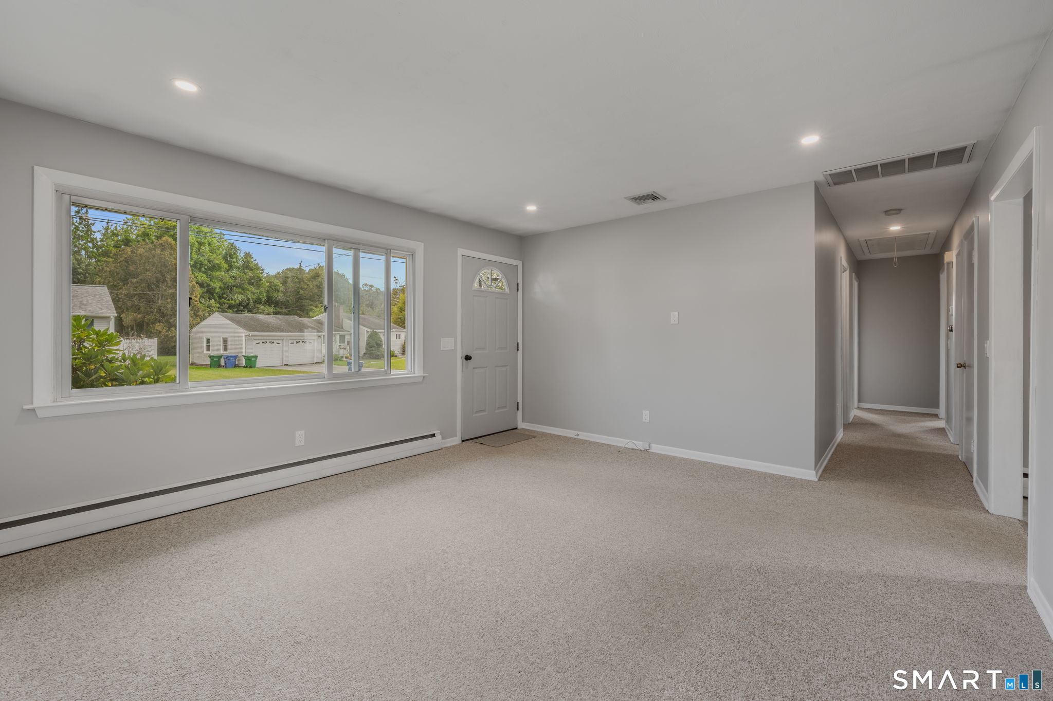10 Lark Street Waterford CT 06385