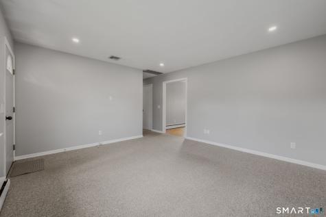 10 Lark Street Waterford CT 06385