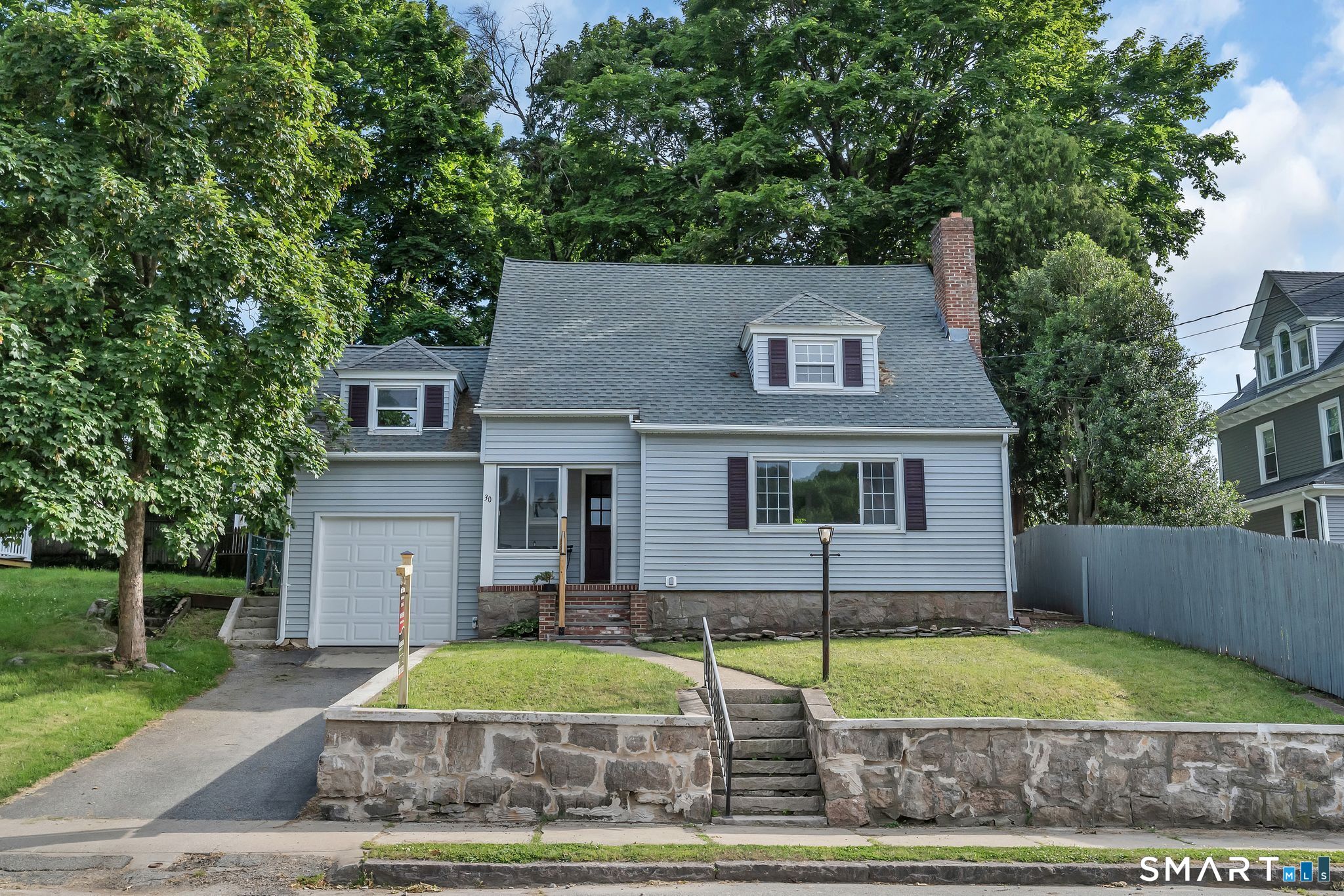 30 Crest Street New London CT 06320
