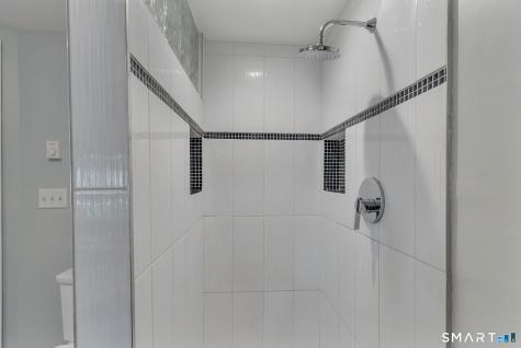 30 Crest Street New London CT 06320