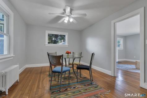 30 Crest Street New London CT 06320