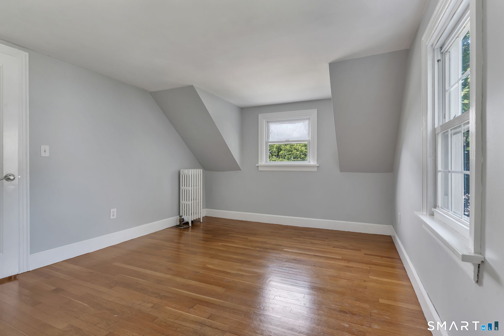 30 Crest Street New London CT 06320