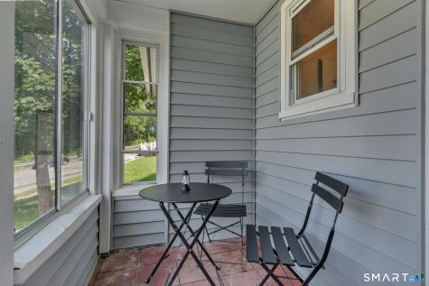 30 Crest Street New London CT 06320