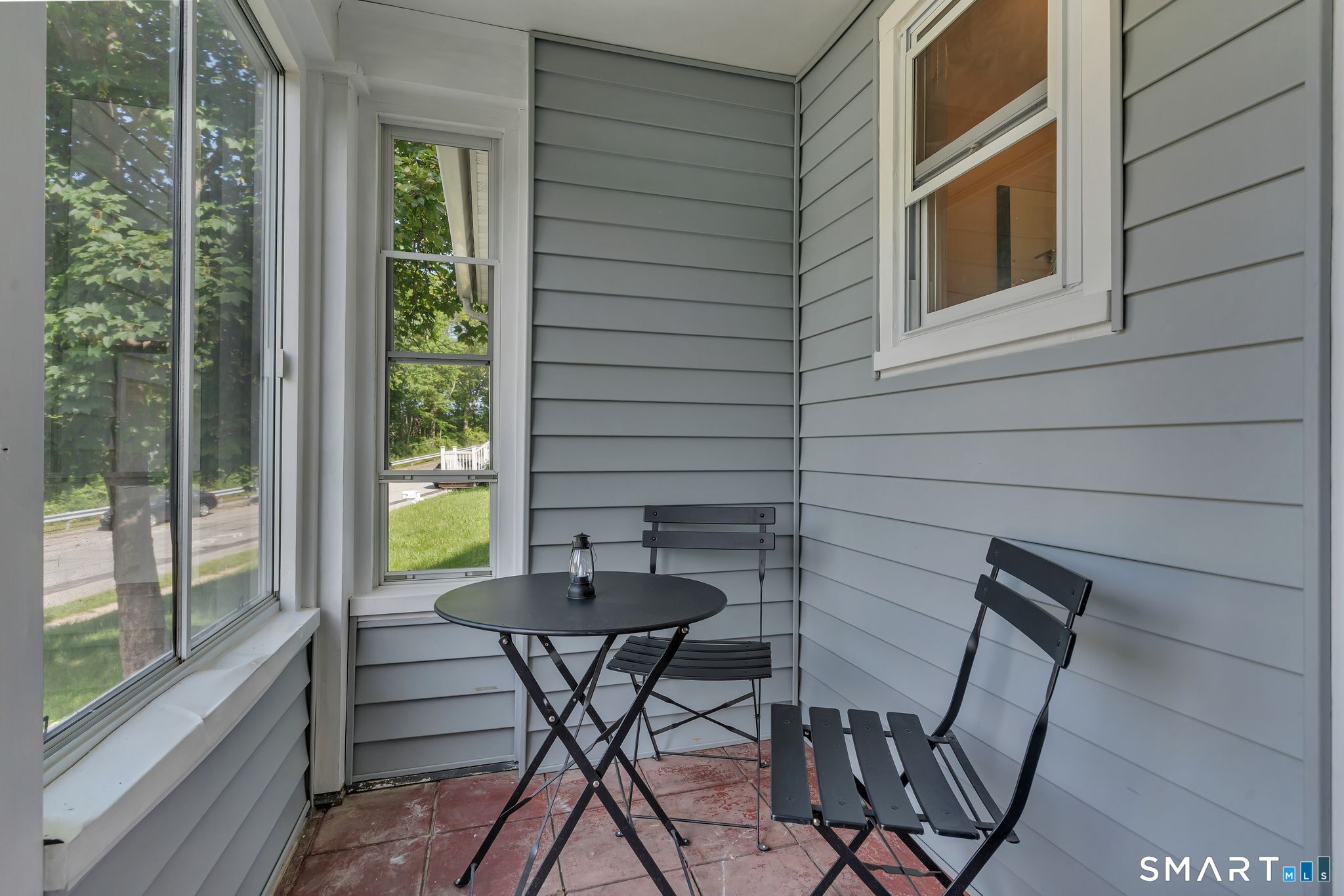 30 Crest Street New London CT 06320