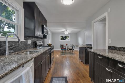 30 Crest Street New London CT 06320