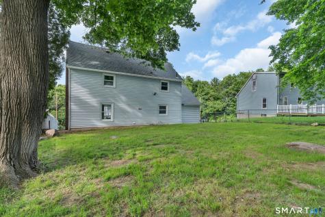 30 Crest Street New London CT 06320
