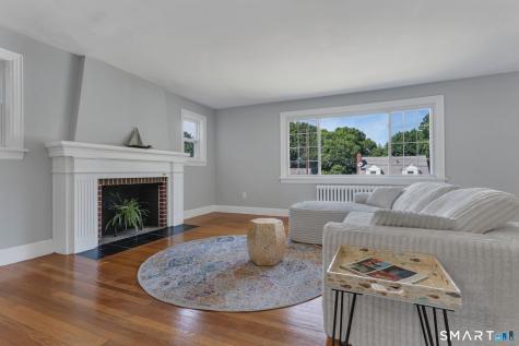 30 Crest Street New London CT 06320