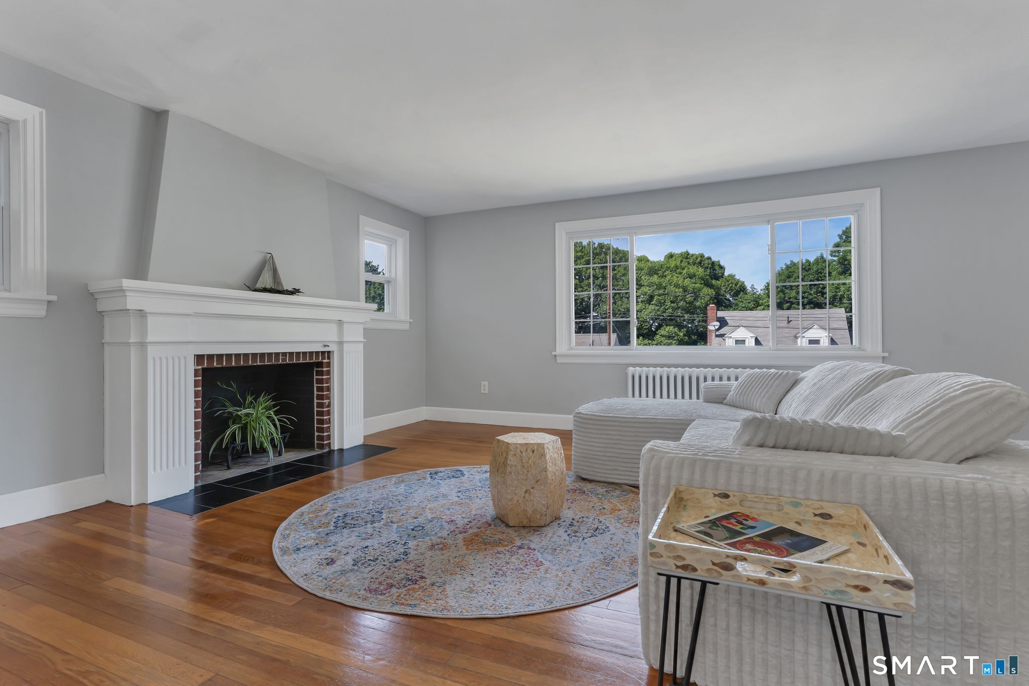 30 Crest Street New London CT 06320