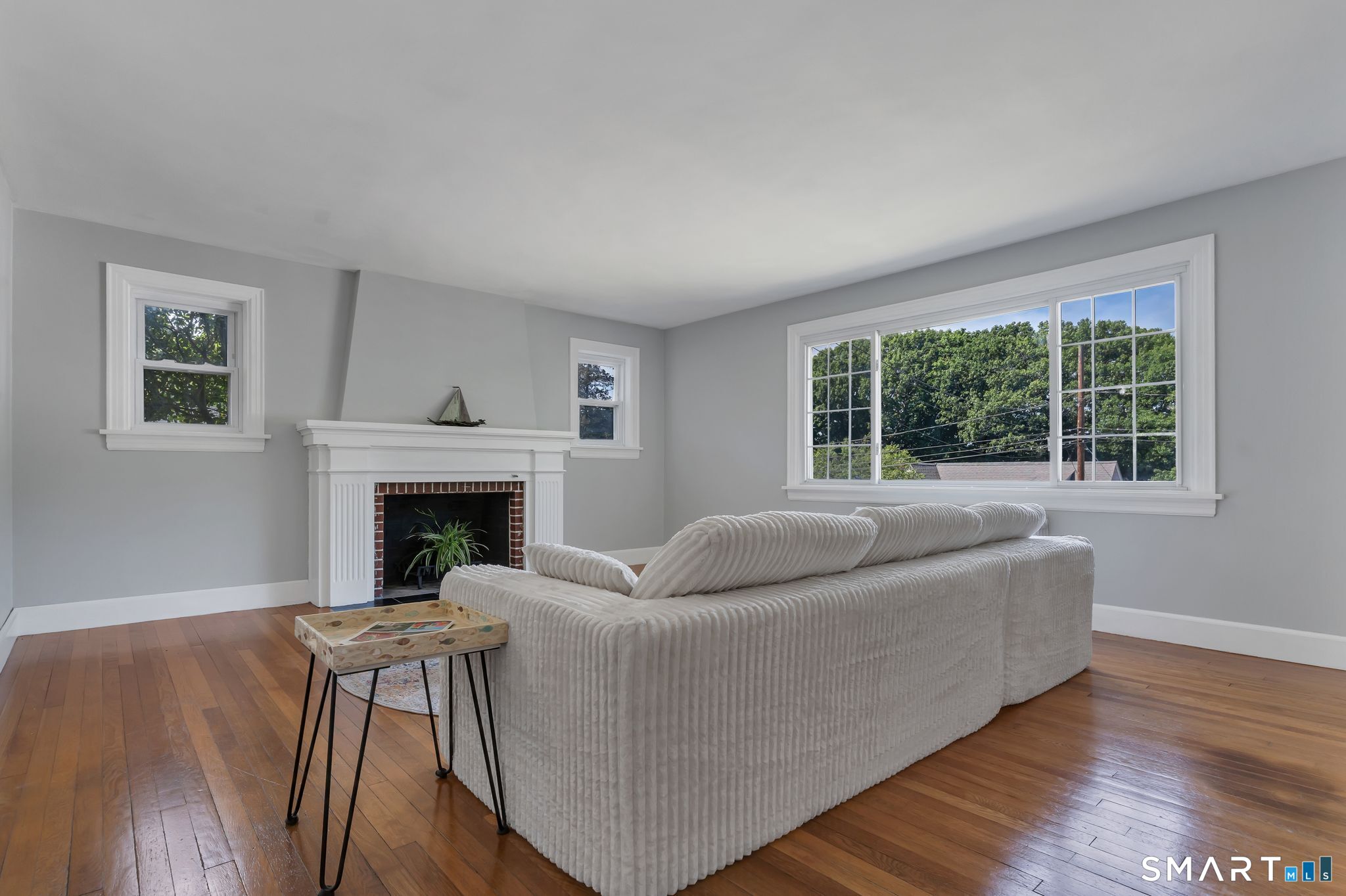 30 Crest Street New London CT 06320