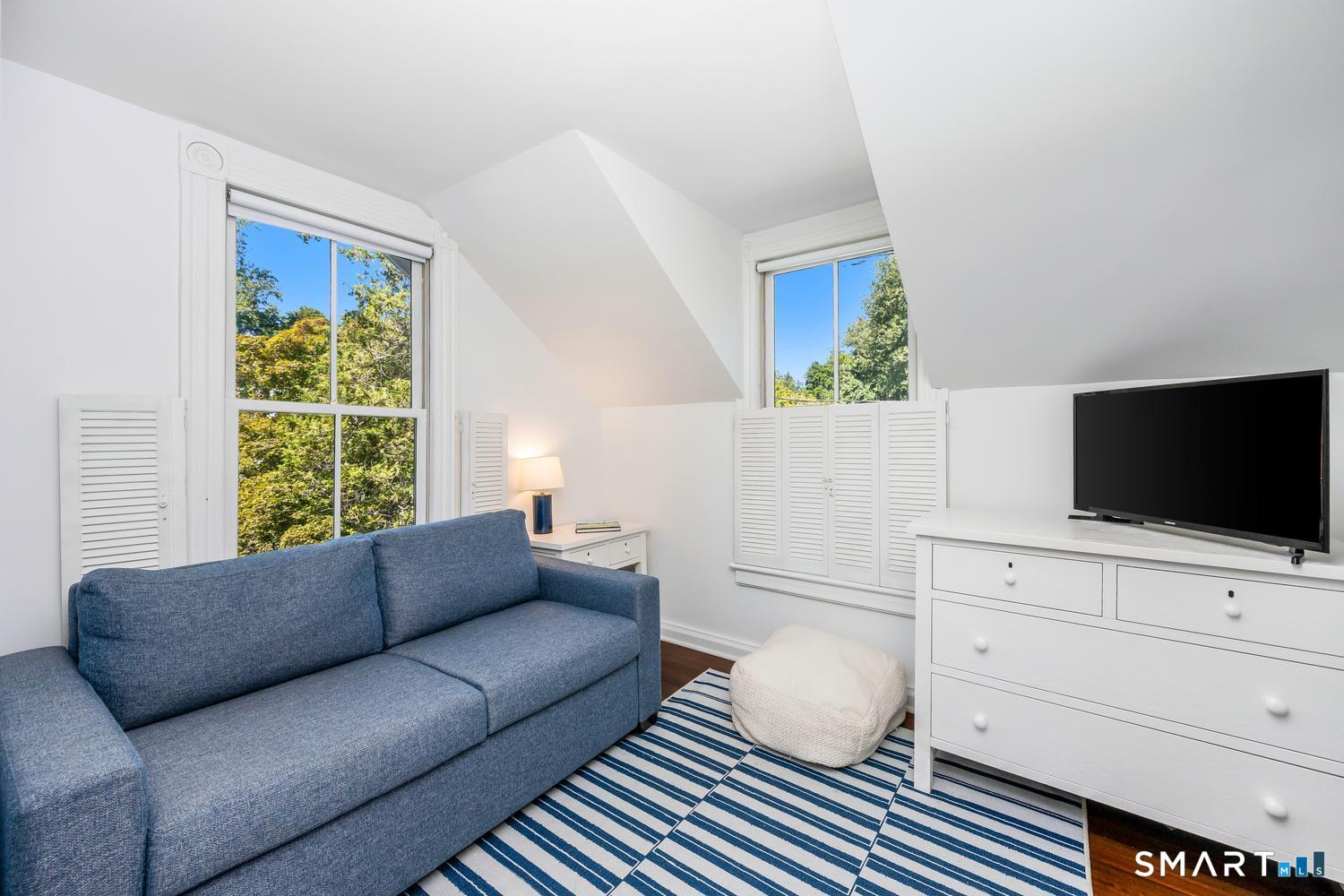 275 Rowayton Avenue Norwalk CT 06853