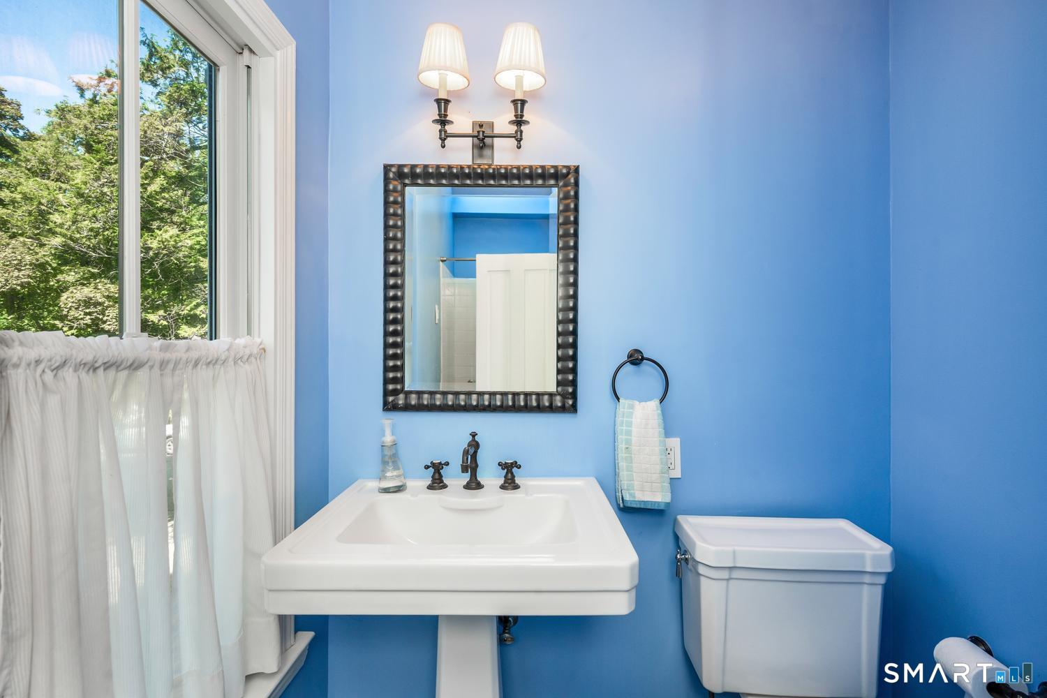 275 Rowayton Avenue Norwalk CT 06853