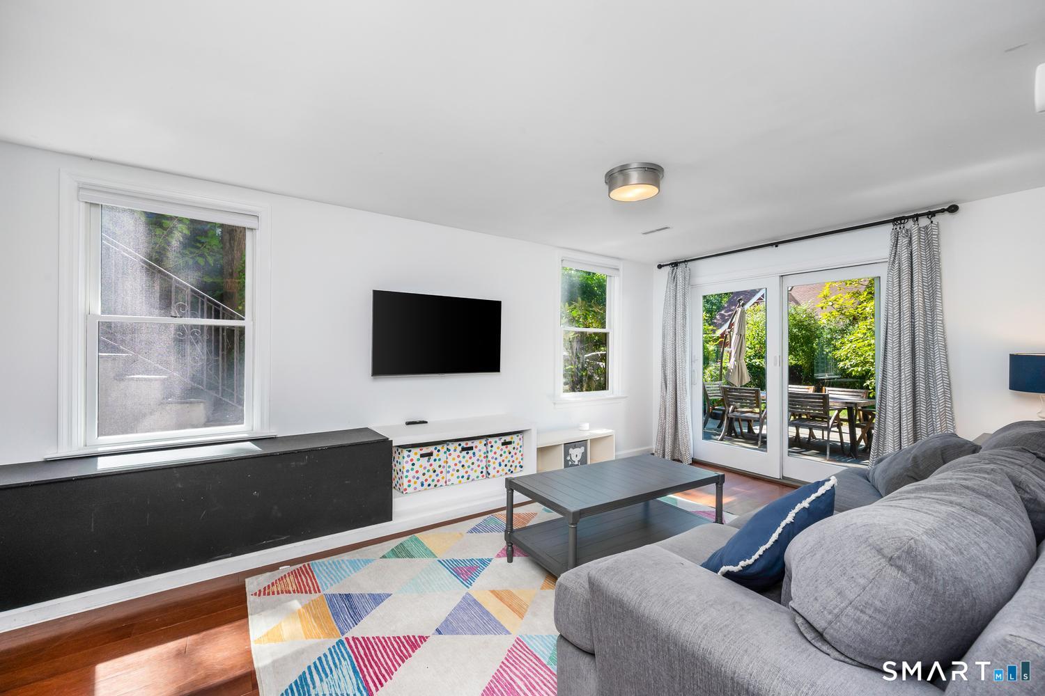 275 Rowayton Avenue Norwalk CT 06853
