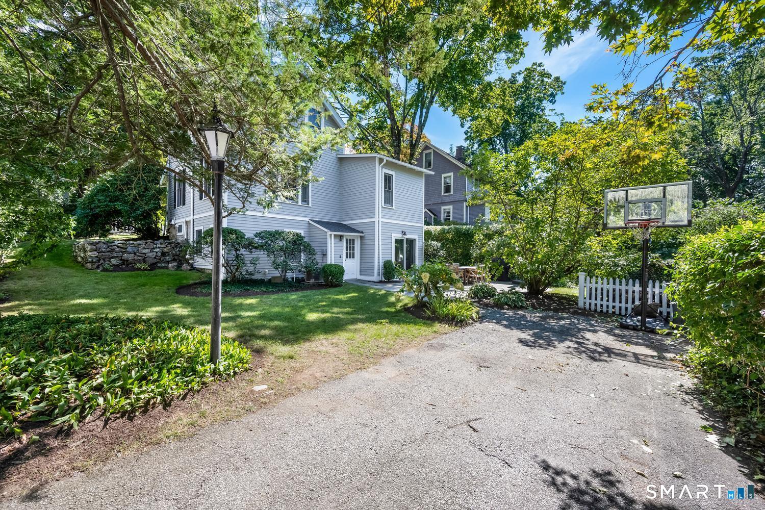 275 Rowayton Avenue Norwalk CT 06853