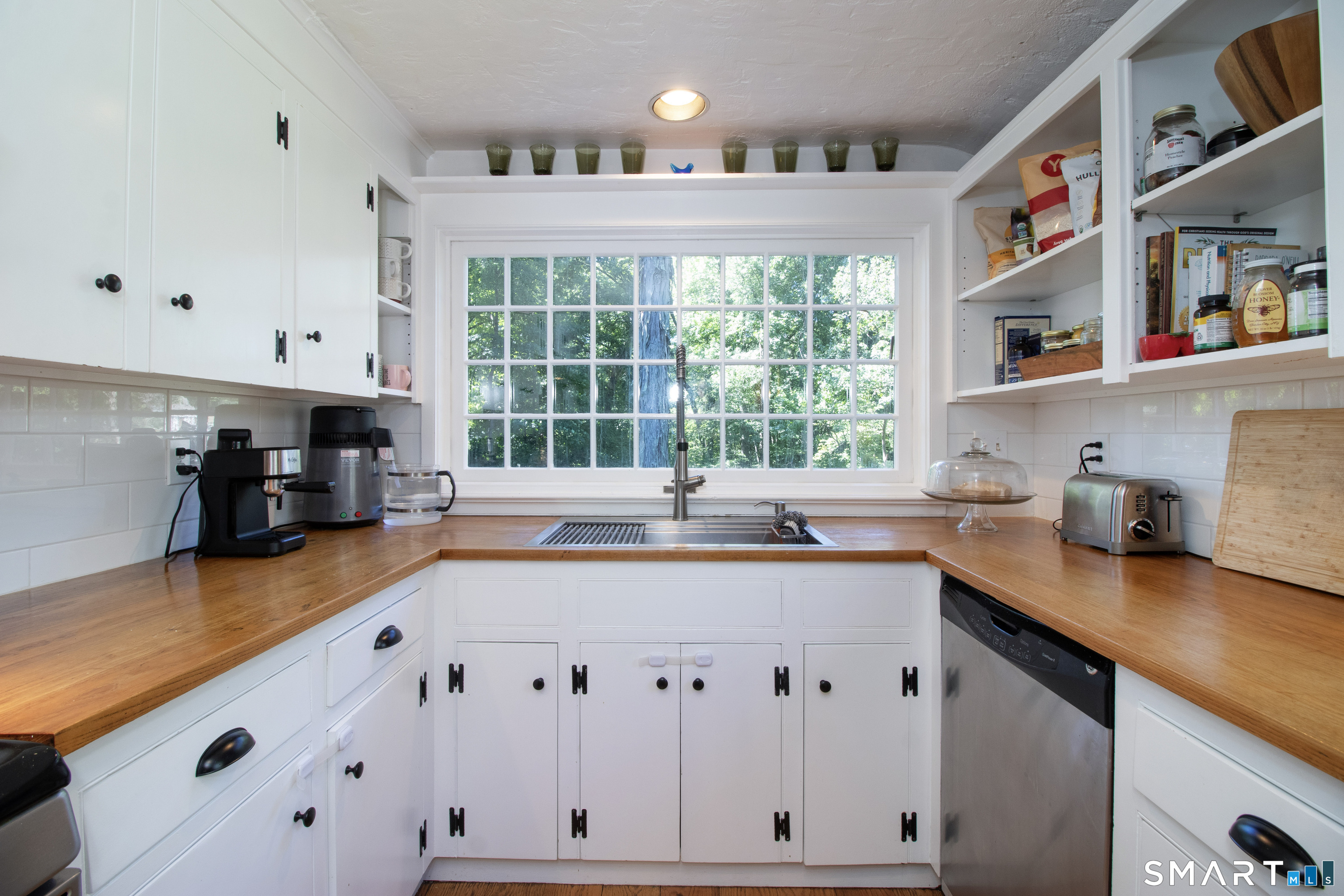 31 Old Barn Road Trumbull CT 06611