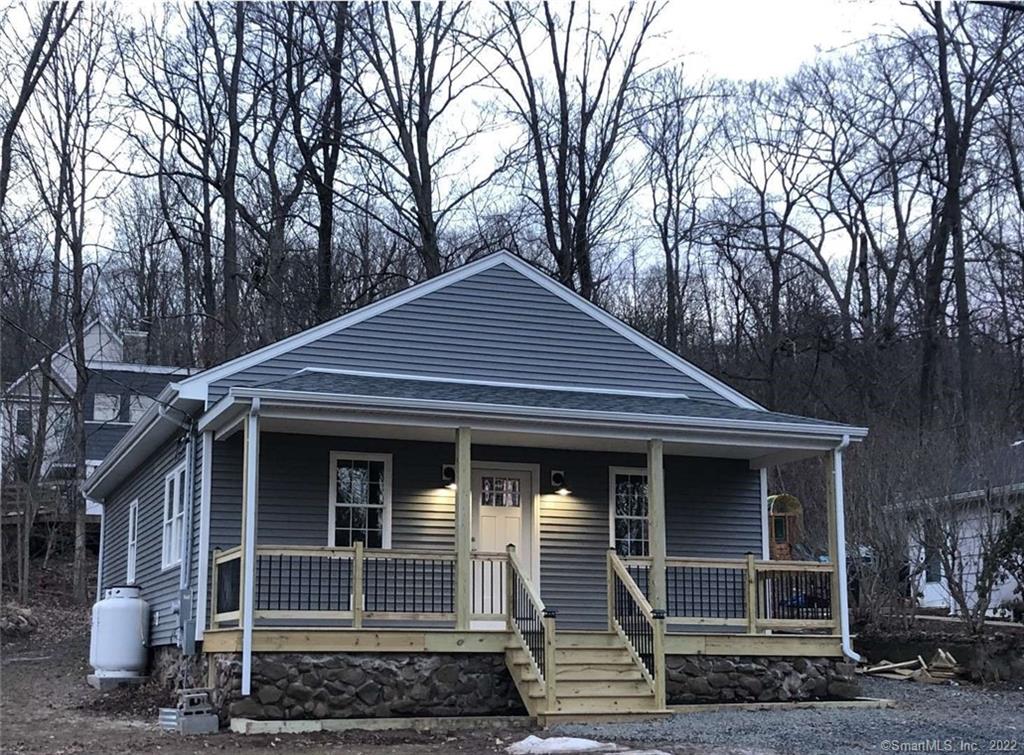 21 Mattabeseck Road Middlefield CT 06455