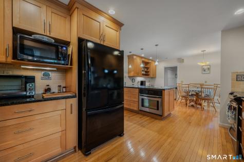 12 Billard Road New London CT 06320