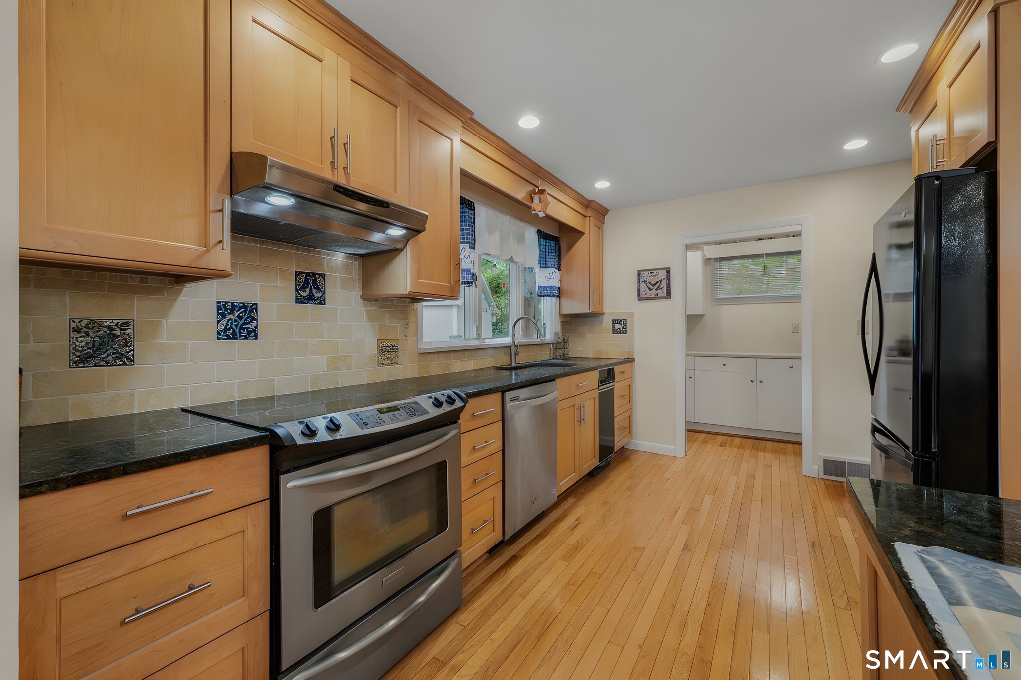 12 Billard Road New London CT 06320
