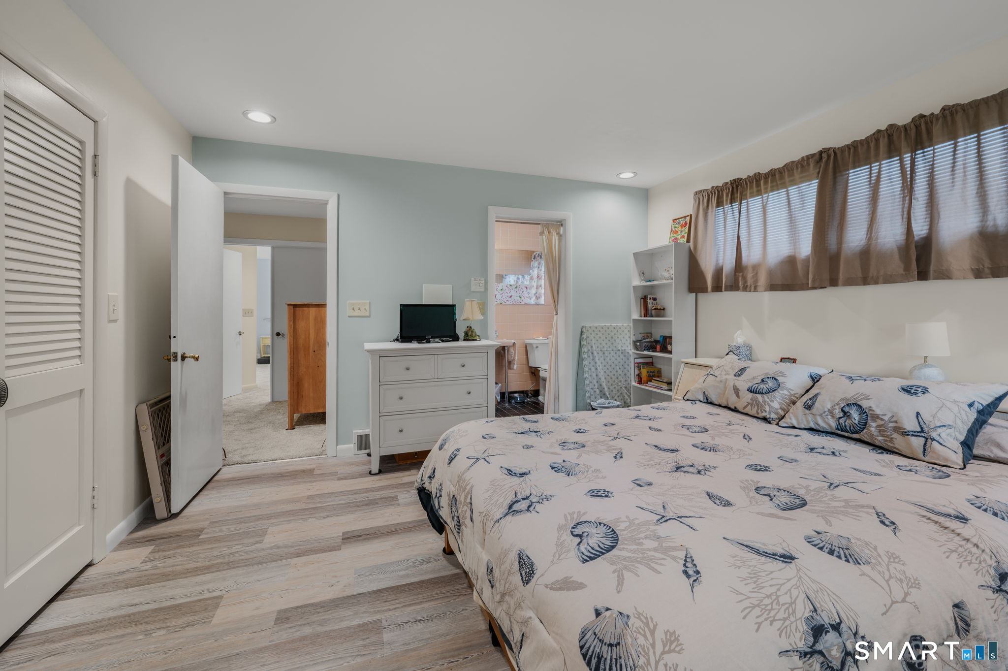 12 Billard Road New London CT 06320