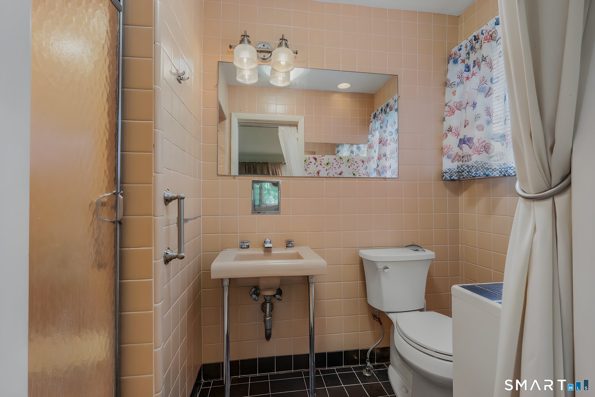 12 Billard Road New London CT 06320