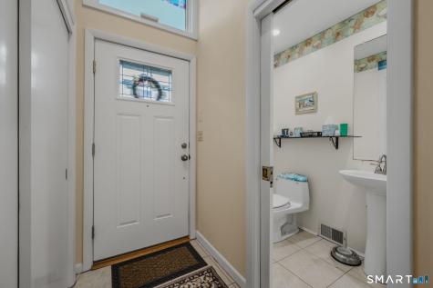 12 Billard Road New London CT 06320