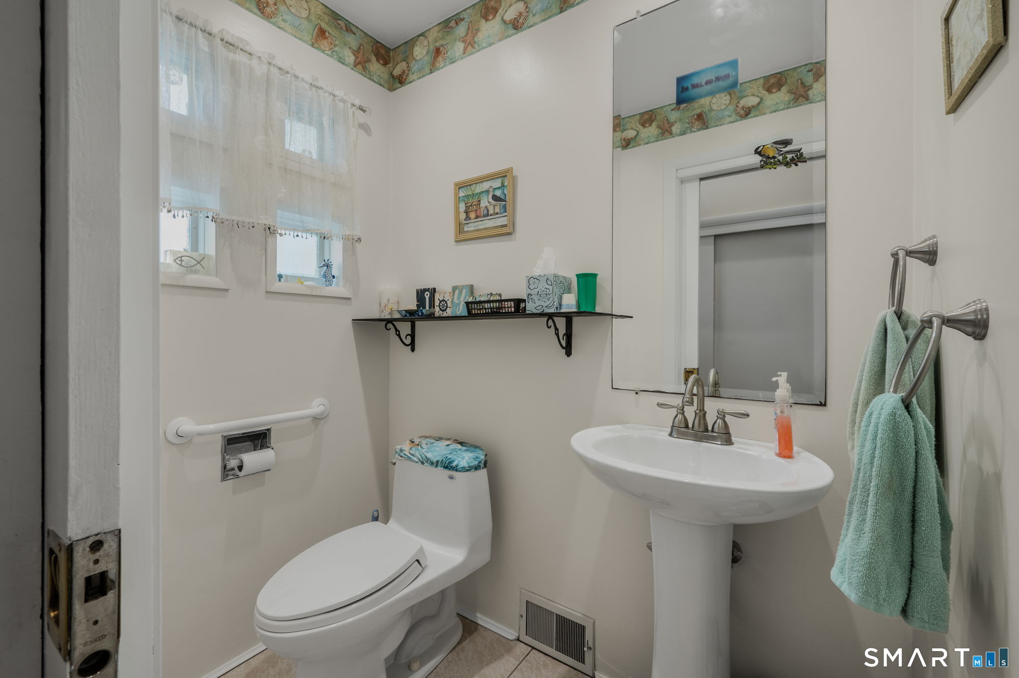 12 Billard Road New London CT 06320