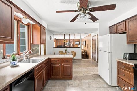 39 Berkshire Way Simsbury CT 06070
