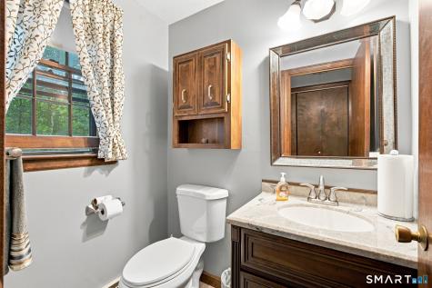 39 Berkshire Way Simsbury CT 06070