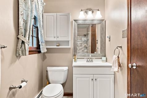 39 Berkshire Way Simsbury CT 06070