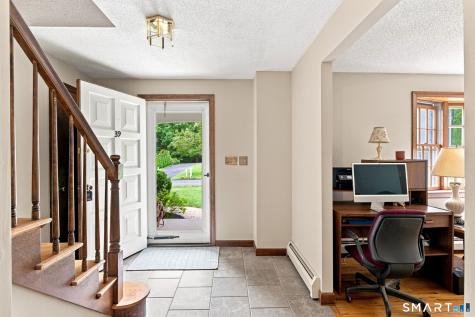 39 Berkshire Way Simsbury CT 06070
