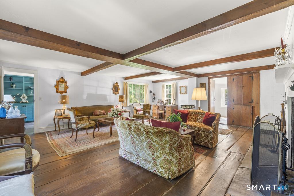 871 Ridgefield Road Wilton CT 06897