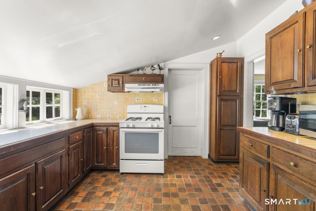 871 Ridgefield Road Wilton CT 06897