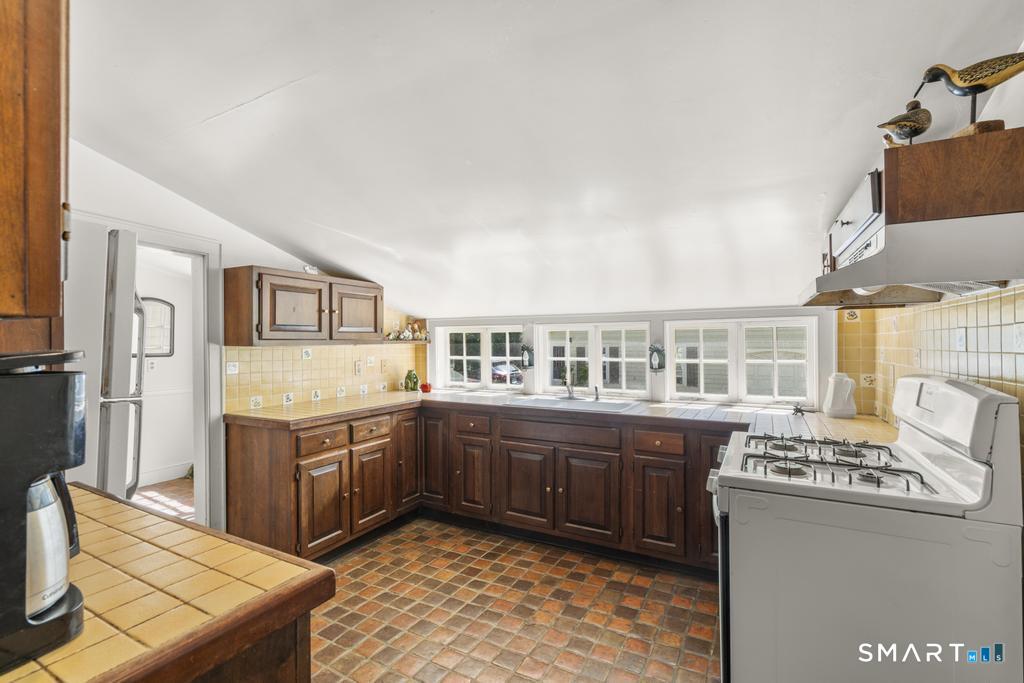 871 Ridgefield Road Wilton CT 06897