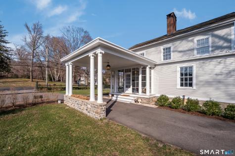 88 Main Street Essex CT 06442