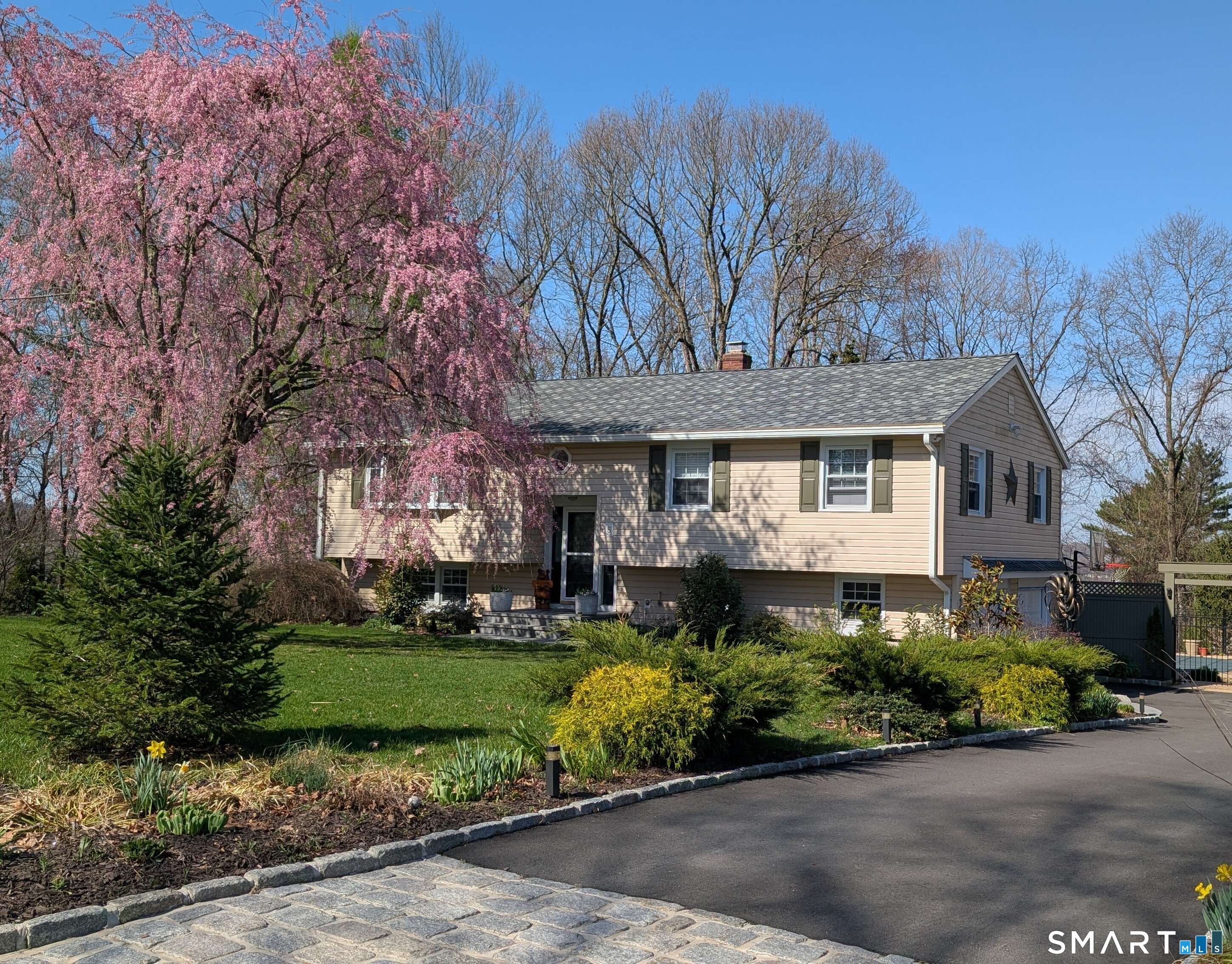 5 Hearthstone Drive Bethel CT 06801