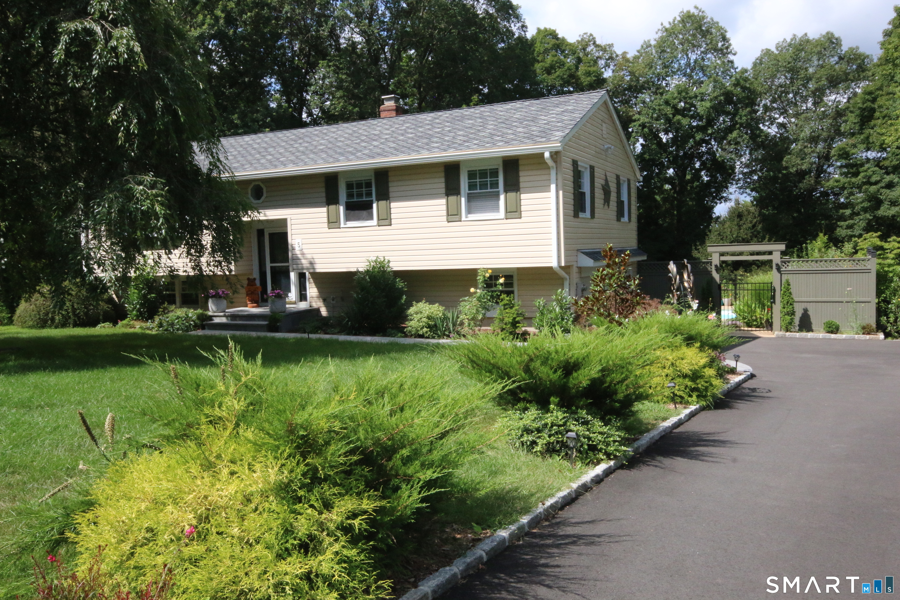 5 Hearthstone Drive Bethel CT 06801