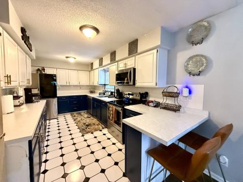 33D Laurel Point Drive Montville CT 06370