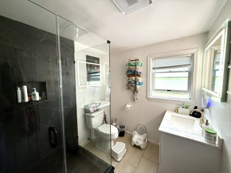 33D Laurel Point Drive Montville CT 06370