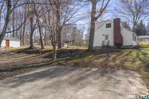 2 Burr Hill Terrace North Branford CT 06471
