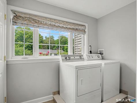 18 Wyant Road Oxford CT 06478