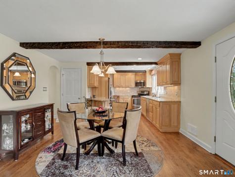 18 Wyant Road Oxford CT 06478